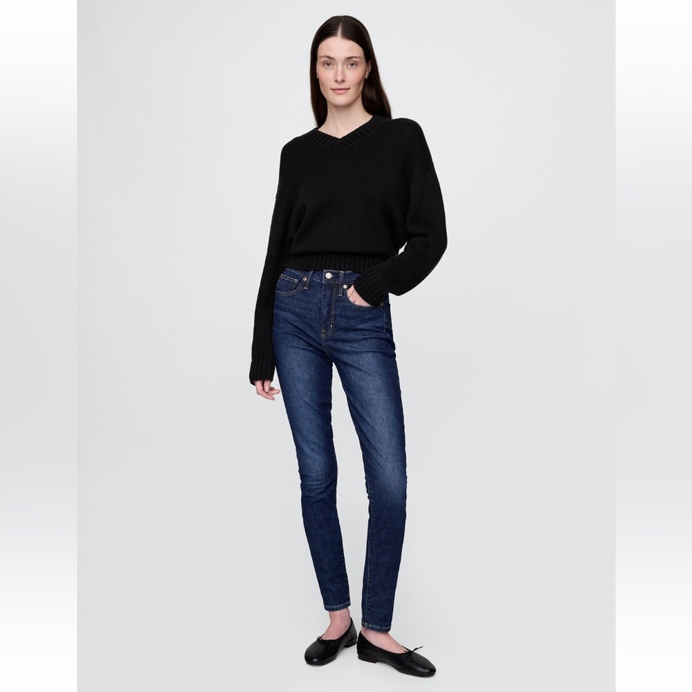 GAP High Rise True Skinny Jeans in Dark Wash